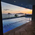 Hermoso Condominio En El Malecon En Nivel 7